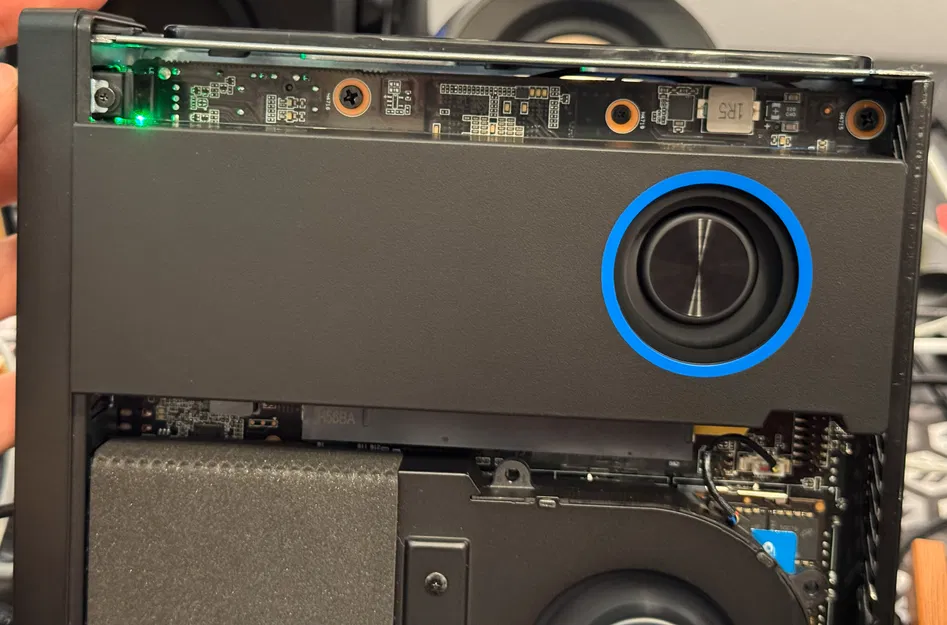 Vỏ thay thế MINISFORUM MS-A2 / 01 + Intel Arc Pro B50 - Image 5