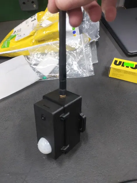 Vỏ cho ESP32_cam Trail Camera, PIR sensor, buck converter, anten, SD card, No supports - Image 2