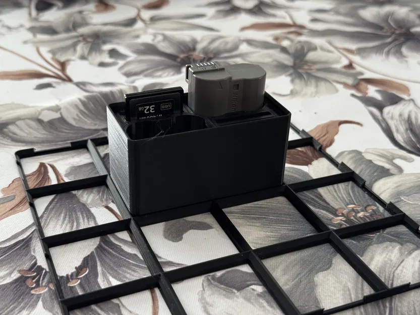 GridNikFinity: Hộp Gridfinity 2x1 cho 2 pin Nikon EN-EL15 & 4 thẻ XQD - Image 2