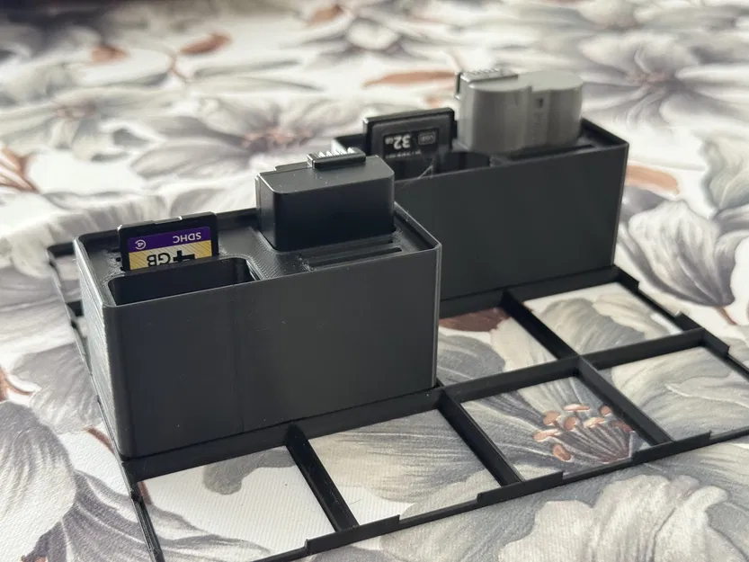 GridNikFinity: Khay 2 pin Nikon EN-EL25 + 6 thẻ SD (Gridfinity 2x1) - Image 3