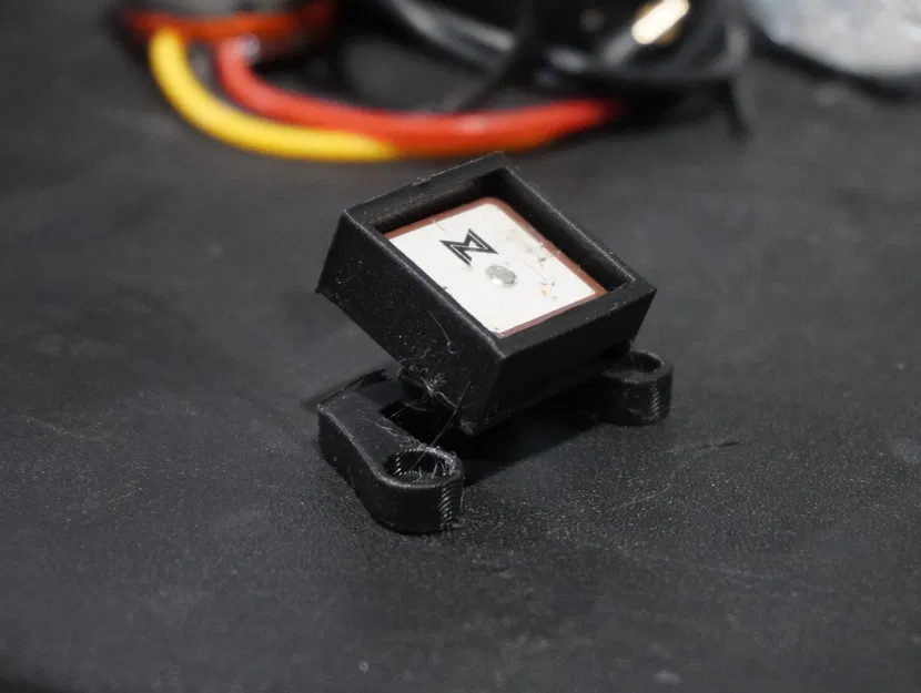 Ngàm gắn GPS universal 18×18mm - Image 1