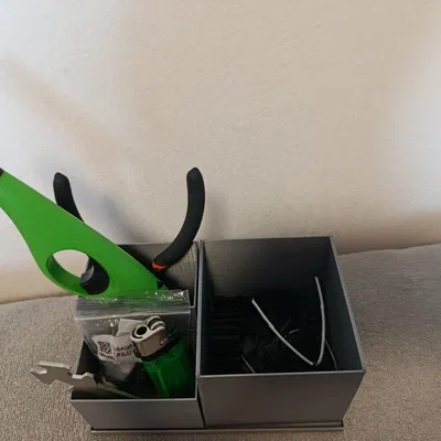 Giá đựng dụng cụ và thùng rác