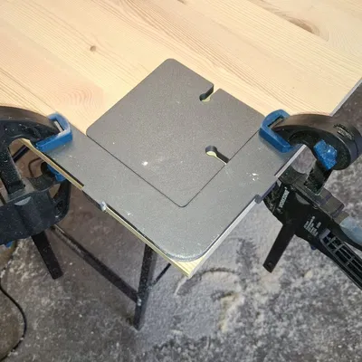 Khuôn phay bán kính cho máy phay cầm tay (Frässchablone für Einhandfräse)