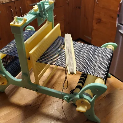 Fall is looming !! The weaving loom – Khung cửi dệt để bàn