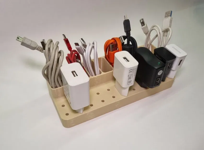 Khay sắp xếp dây cáp USB và sạc - Image 1