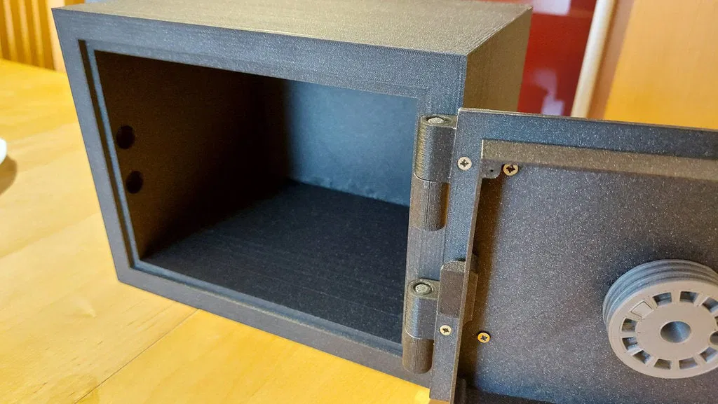 Combination Safe (Két sắt khóa số) - Bản remix - Image 4