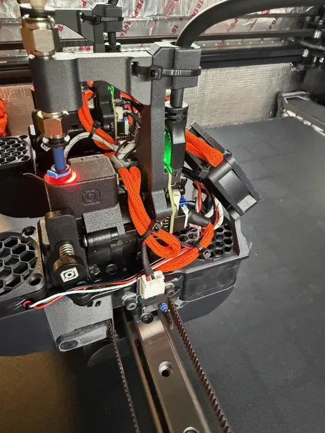 Ngàm gắn quạt Vcore4 Orbitool O2S (Vcore4 Orbitool O2S Fan Mount) - Image 1