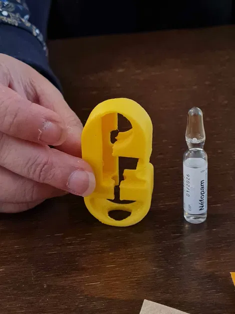 Dụng cụ bẻ ống thuốc (Vial Breaker / casse-ampoule) - Image 2