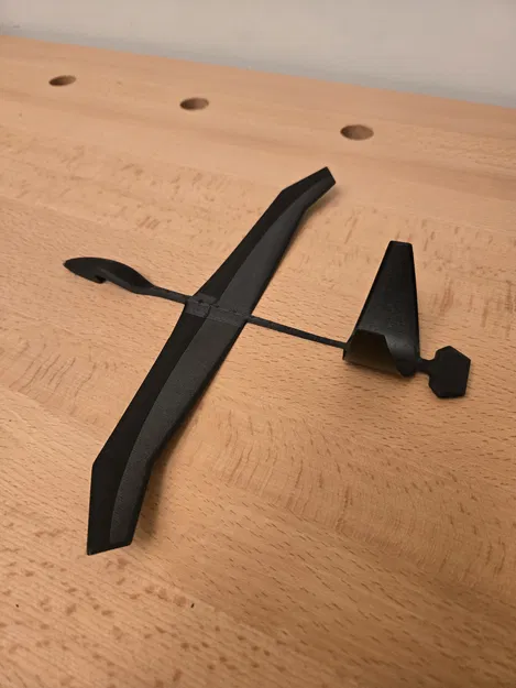 Falcon: Glider hiệu năng đỉnh, tầm bay 150+ ft cho người chơi pro - Image 1