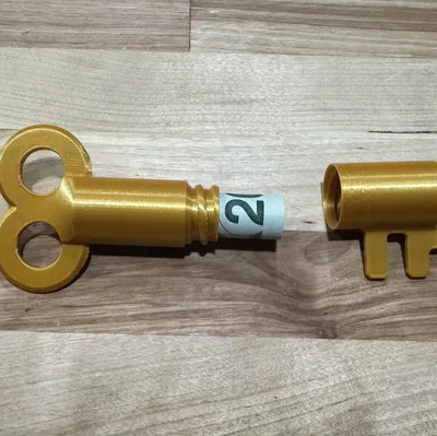 Hộp đựng tiền hình chìa khóa