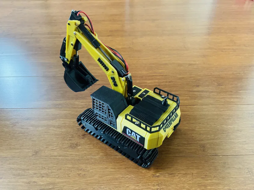 RC Excavator – Model Fusion 360 lắp ráp sẵn kèm logo CAT - Image 3