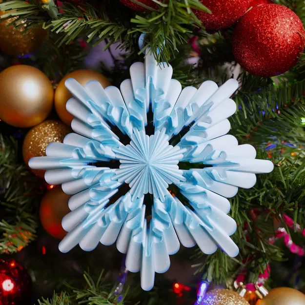 Ornament Bông Tuyết Hoa Văn (Floral Snowflake Ornament) - Image 1