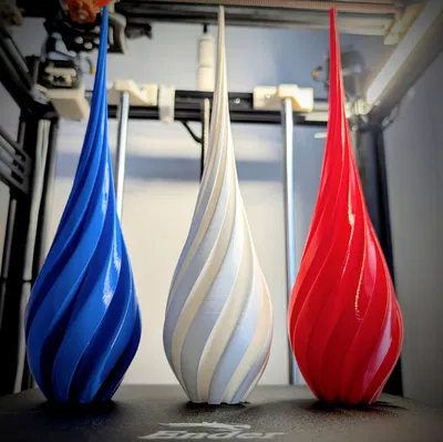 Chóp Cây Thông Noel Xoắn Ốc (Vase Mode)