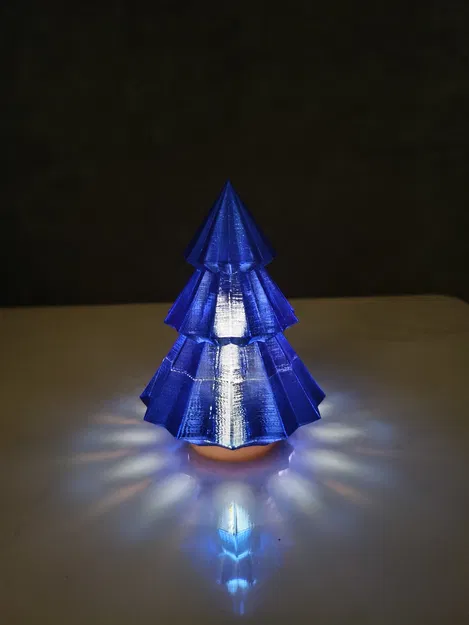 Cây Thông Noel (Christmas Tree) Spiral Vase - Image 2