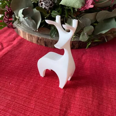 Tượng Tuần Lộc Hiện Đại (Modern Reindeer Sculpture)