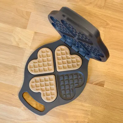 Máy Nướng Waffle Trái Tim – cho thợ làm bánh nhí & ba mẹ mê DIY