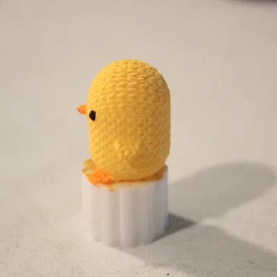 Chú Vịt Nhỏ Không Bỏ Cuộc: Tượng Vịt Đan Len