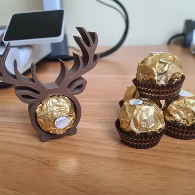 Tuần lộc Ferrero Rocher (Ferrero Rocher Reindeer)