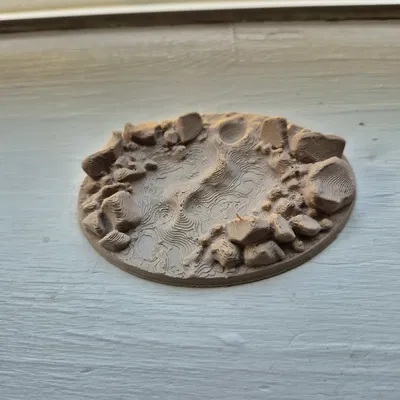 Một đế đá (A rock base)