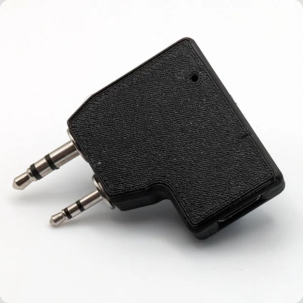 AIOC Slim Case – Vỏ mỏng, chắc cho All-in-one Cable (AIOC) - Image 2