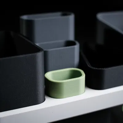 prism • desk organiser (Bộ sắp xếp bàn làm việc module tối giản)