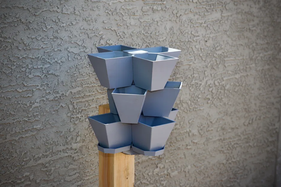 Chậu Trồng Cây Dạng Đứng Xếp Tầng (Vertical Stackable Planter) - Image 10