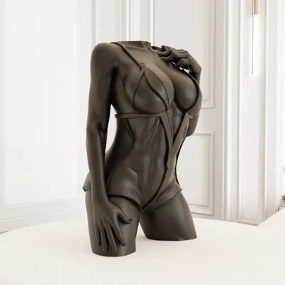 Tượng Nữ Mặc Nội Y Xuyên Thấu – Điêu Khắc Erotic Thanh Lịch