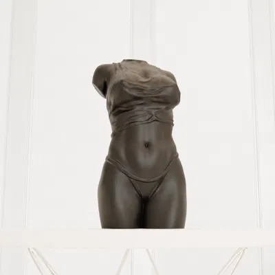 File STL cô gái mặc quần lót và áo – Tư thế đời thường, model 3D in được