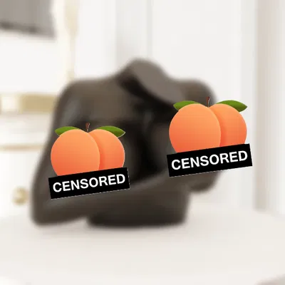 File STL Người Phụ Nữ Hôn Bầu Ngực – Mẫu 3D In Được (Cử Chỉ Thân Mật)