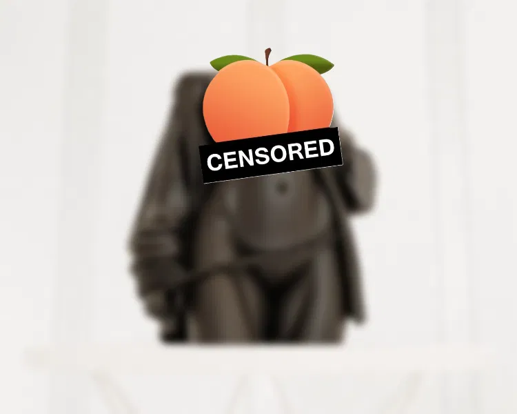 Tượng Nữ Quyến Rũ – Áo Khoác Mở & Tư Thế Trêu Đùa - Image 1