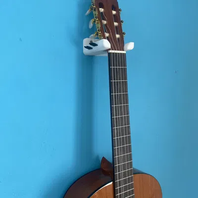 Giá treo đàn guitar gắn tường (guitar holder)