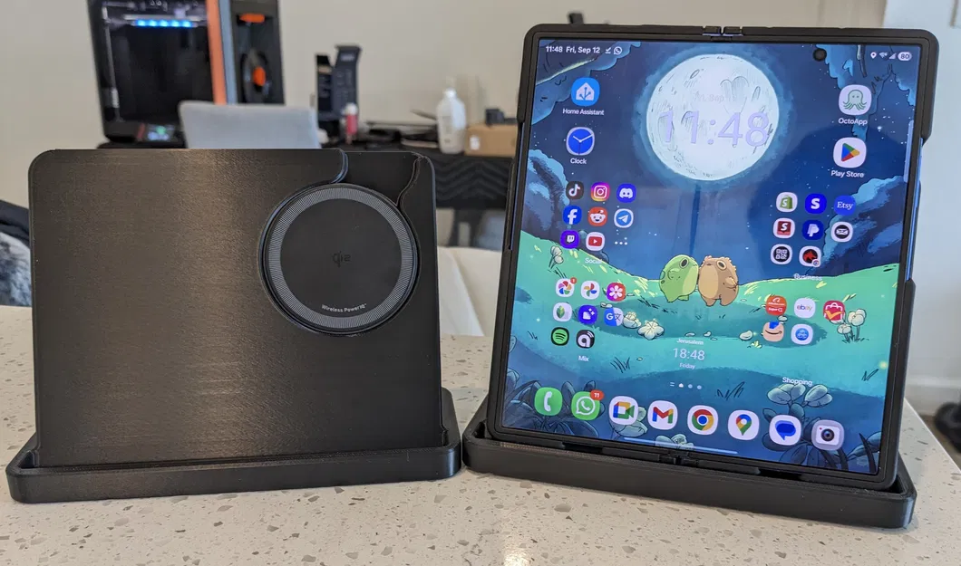 Đế sạc Qi2/Magsafe cho Samsung Galaxy Z Fold 7 (Bản cập nhật) - Image 3
