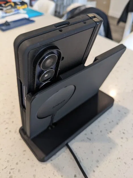 Đế sạc Qi2/Magsafe cho Samsung Galaxy Z Fold 7 (Bản cập nhật) - Image 6