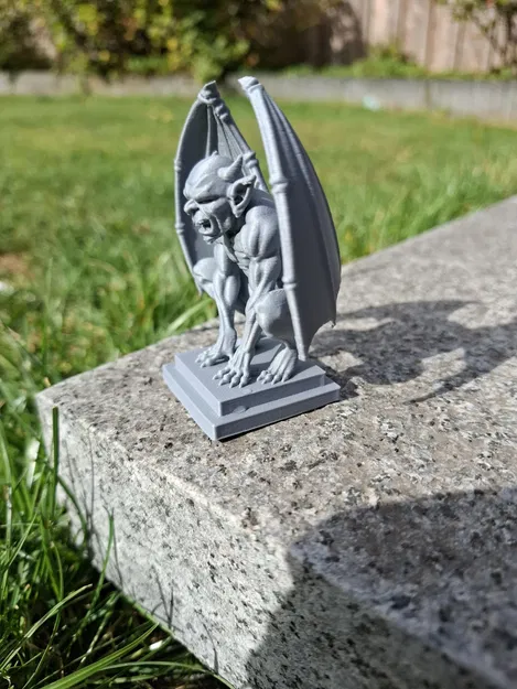 The Winged Sentinel – Gargoyle hộ vệ có cánh - Image 2