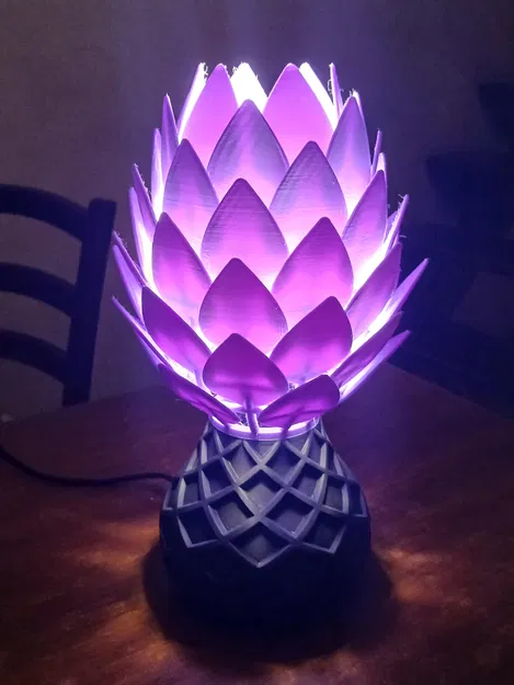 Đèn trang trí hình hoa (Lamp with floral shape) - Image 1