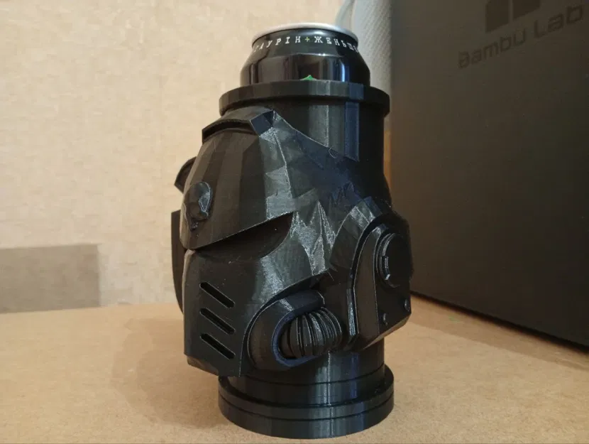 Giá đỡ lon 0.5L WARHAMMER 40K Ultramarines Adeptus Astartes - Image 2