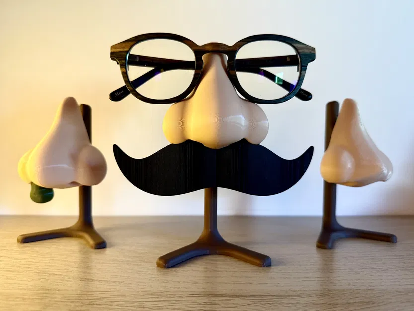 Kệ đỡ kính hình mũi kèm phụ kiện tùy biến - Image 1