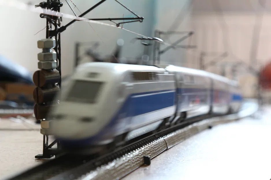 Hệ thống dây điện trên cao H0 cho Märklin M-Gleis - Image 10