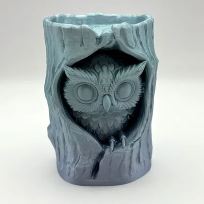 Tượng Cú Trong Khúc Gỗ (Owl in Log Figure)