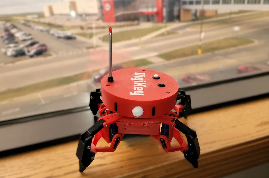 Robot Odd-Jayy's V1 Comet Crawler (DIY Walking Robot) - Image 1