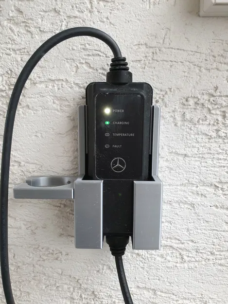 Giá treo tường cho dây sạc xe 230V (Wallmount) - Image 1