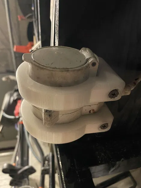 Giá gắn góc 90° cho ổ cắm ngoài trời IP44 (phích EU) - Image 1