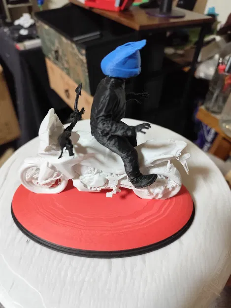 Model biker – tay lái mô hình đi kèm Honda Transalp 750 - Image 3