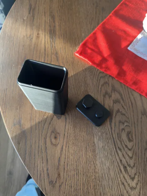 Hộp đựng pin thải kiểu 9V – Scale linh hoạt, dễ in 3D - Image 2