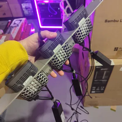 Giá gắn rack GL.iNet Comet Pro (GL-RM10) (Rack Mount)