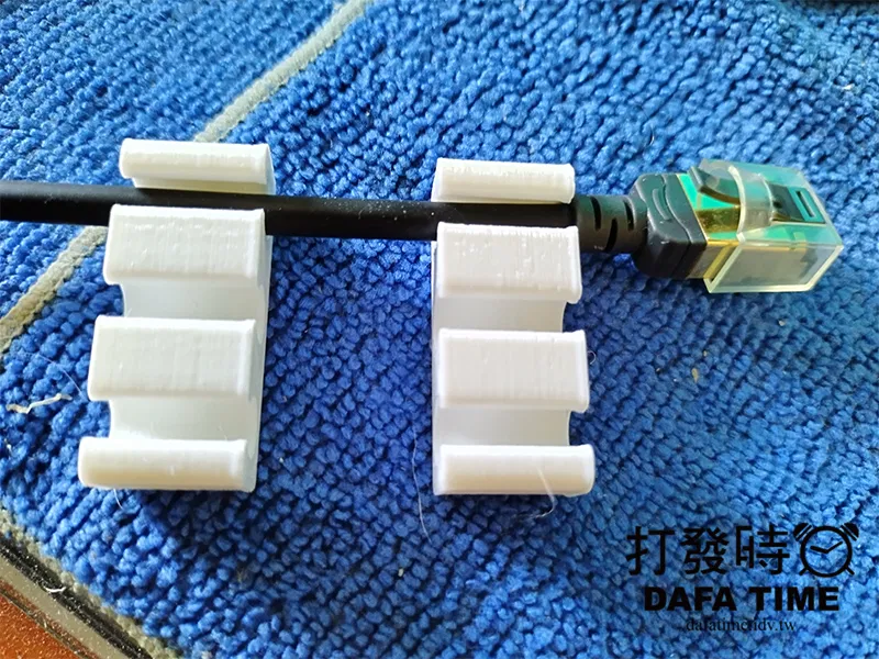 Khung giữ dây cáp mạng RJ45 - Image 3