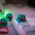 Keycap Pepe the Frog cho switch MX (multicolor 3MF) - Thumbnail 3