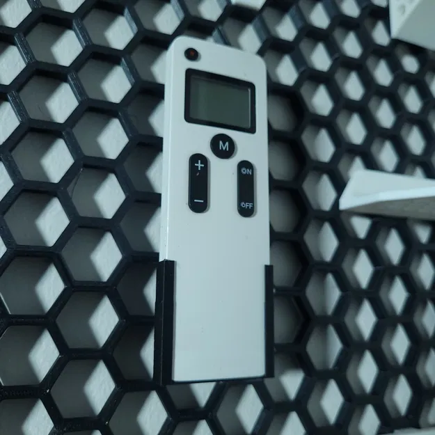 Giá đỡ remote Neewer RT-100 (HSW Honeycomb Wall) - Image 1