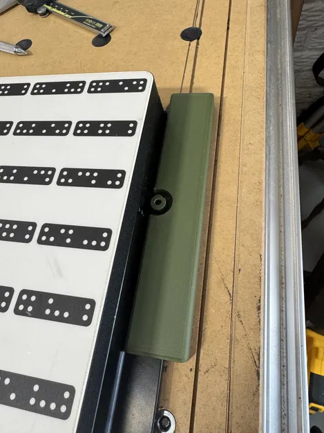 Kẹp giữ phẳng cho MFT: Shaper Origin Flush MFT Hold-Down Clamps - Image 1