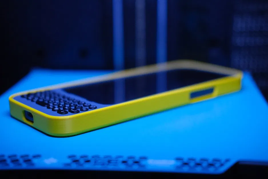 Ốp CASE cho Clicks Keyboard Case (iPhone 15 Pro Max) - Image 1